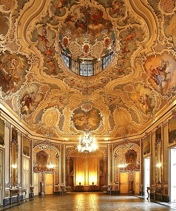 Catania-palazzo-biscari.salone-delle-feste-ph.-Paolo-Barone