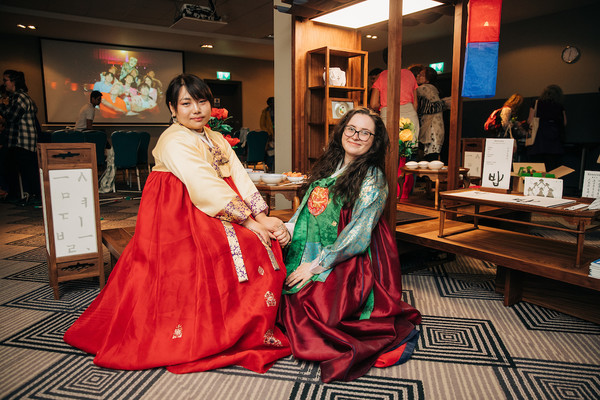 코리아 하우스 참가자 기념 촬영