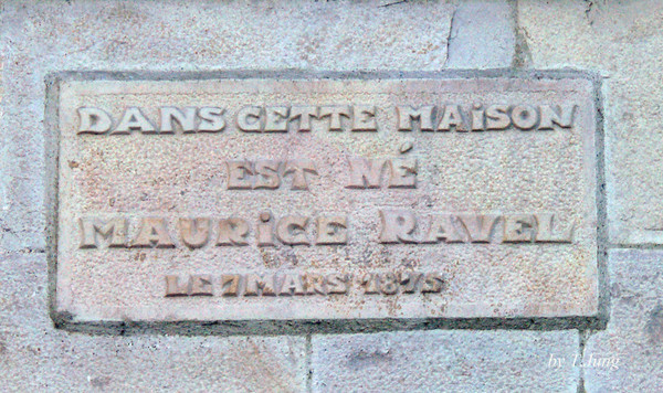 라벨의 생가임을 알리는 명판