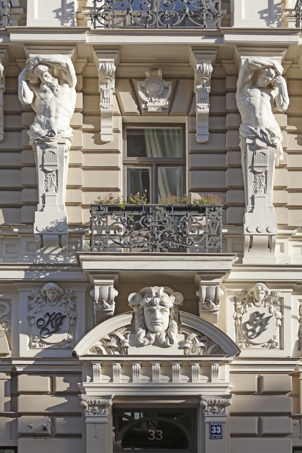 jgendstils-rgas-klusaj-centr--art-nouveau-in-riga