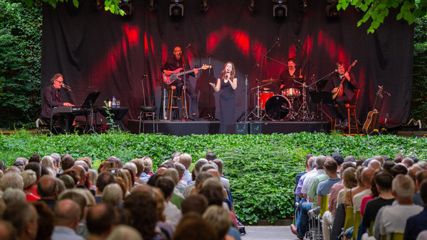 2018_Vicky_Leandros_-_by_2eight