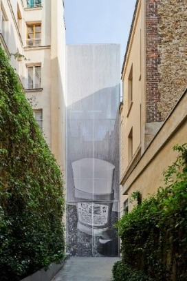 Deodorant, 2020–2022, UV print on PVC, 340 x 190 cm "Martin Margiela at M WOODS", Installation View, 2022, M WOODS Hutong, Beijing. Photo by Zhao Yihan, Tian Yu. © MWOODS