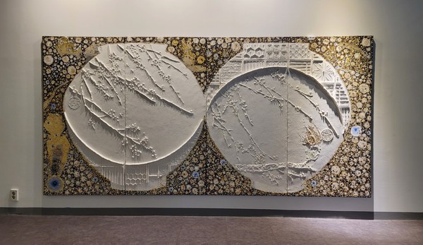 서수영, 보물의 정원 202311, 2023, 수제장지에 합금박 석채, 175×360cm