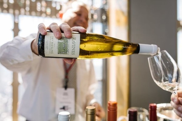 Ravines dry Riesling from Finger Lakes wine region, New York State. Photo credits: www.alcoholprofessor.com via Brindamour Photography.