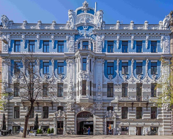 Art Nouveau building in Riga, Elizabetes iela 10a & 10b
