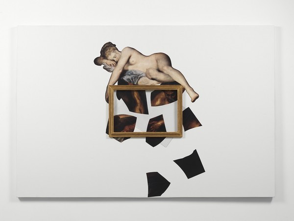 Giulio Paolini (1940) Giove e Antiope, 2016-2021 Cornice dorata, lastra di plexiglass, collage su tela 160 × 240 cm, Cornice e lastra 40 × 60 cm (ciascuno) Courtesy l’artista e Alfonso Artiaco Foto © Luciano Romano