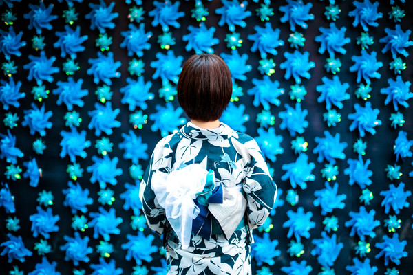 우메다이로 엔니치 소네치카·다이아몬드 지구 행사장의 바람개비 포토존