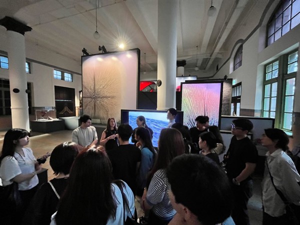 ‘헤더윅 스튜디오: 감성을 빚다’ 도슨트투어 현장