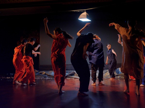 댄스트룹다 공연