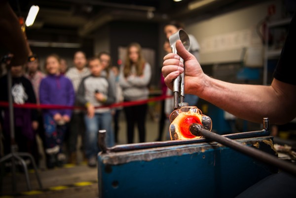 CDS, pokazy ręcznego formowania szkła