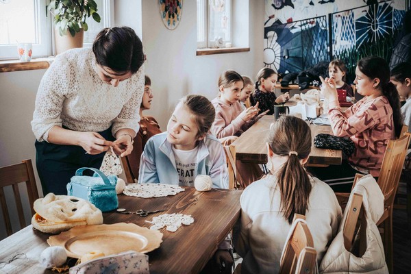 koniakow lace workshop for children