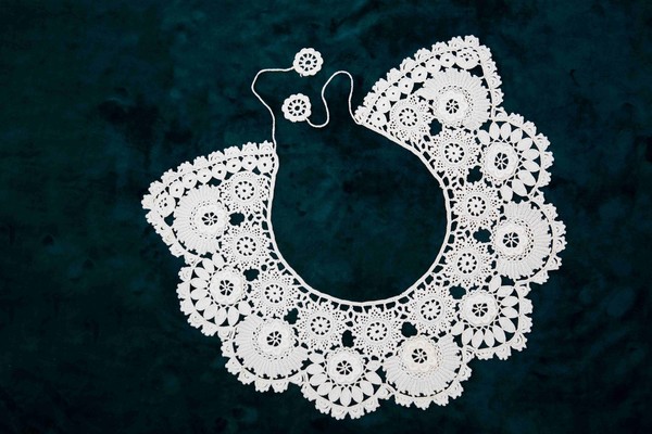 colar with koniakow lace made by Ireny Tyc