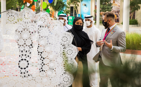 visit arabian princes Sheika Mozah on exhibition on  EXPO 2020 in Dubai