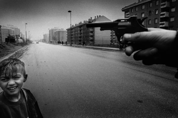 1996년 보스니아 내전 시리즈 한국사진대상 우수상 수상 사라예보, 보스니아, 헤르제고비나