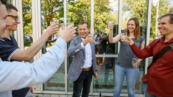 Ferenc Krausz, celebrating his success in Garching at the Max-Planck-Institute for Quantum Optics : Source:  MTI/EPA/Szilágyi Anna