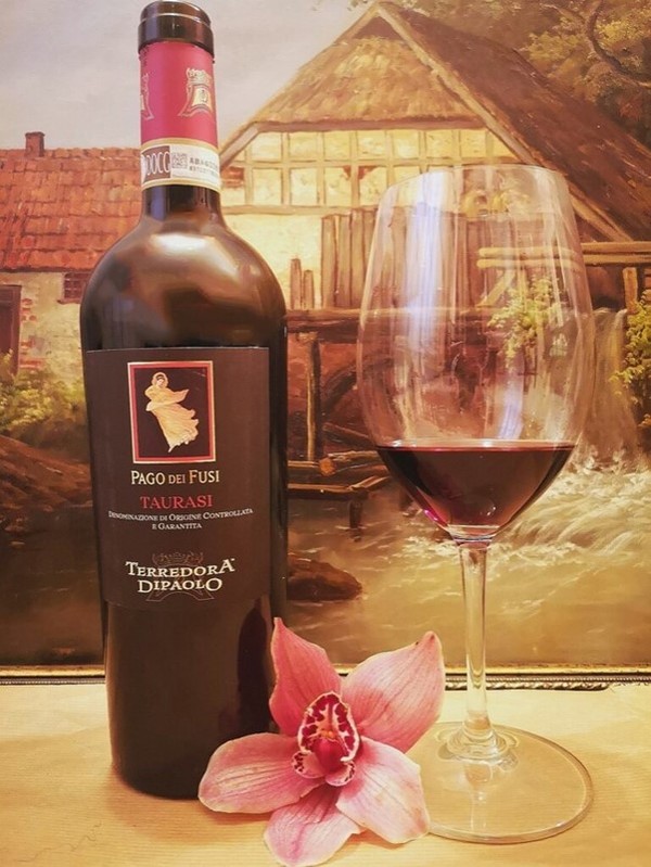 Taurasi DOCG “Pago dei Fusi” from Terredora Di Paolo winery. Avellino, Campania region, Italy. Photo Credits: www.vinodabere.it