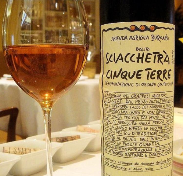 Cinque Terre Sciacchetrà DOC straw wine from Buranco winery. Monterosso al Mare village, Italy. Credits: www.laprovinciacr.it