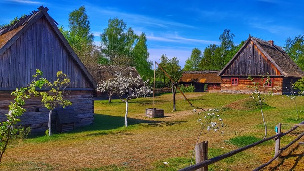 Peasant cottage 18th. Museum – Teodora and Izydor Gulgowski Kashubian Ethnographic Park in Wdzydze. Phot. Bartosz Stachowiak