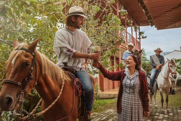 Posada_Alto_del_Coronel__DLM0348_EXTRANJEROS