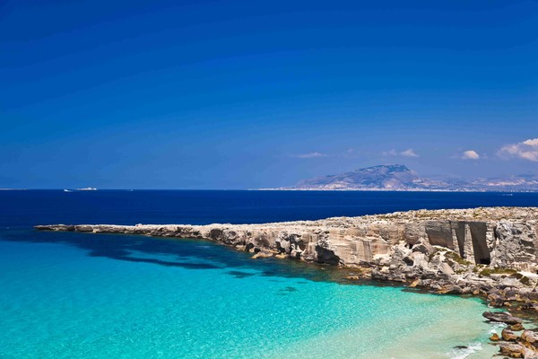 Cala Rossa beach, Favignana