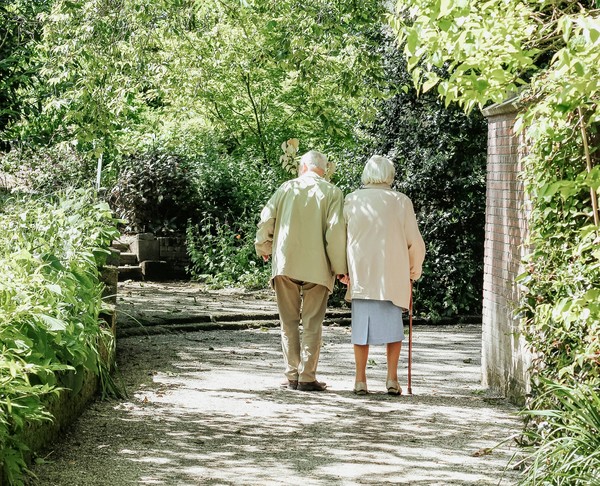 Micheile Henderson-unsplash