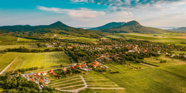 Balaton Wine Region - Balaton-Highlands Wine District 사진 출처: Wines of Hungary