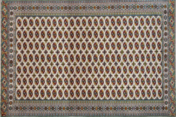 Guşly gölli ak haly