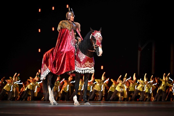 카자흐스탄 전통 문화와 역사를 보여주는 개막식 공연