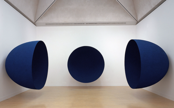 Anish Kapoo, Untitled  Leeum, Samsung Museumf of Art, Coutesty of Kukje Gallery. 1990