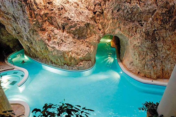 Miskolctapolca Cave Bath Photo: Miskolctapolca Barlangfürdő