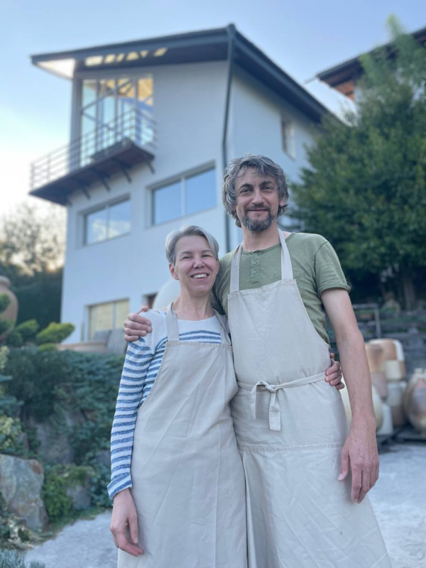 창업자 세르히와 아내 에밀리아