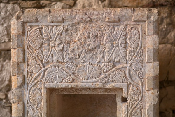 Relief in stone, by Ivo Biocina (CNTB)