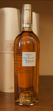 Passito di Pantelleria DOC. Credits: CC BY-SA 2.0 www.wikipedia.org