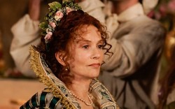 ‘콜론나 후작 부인’ 役 | 이자벨 위페르