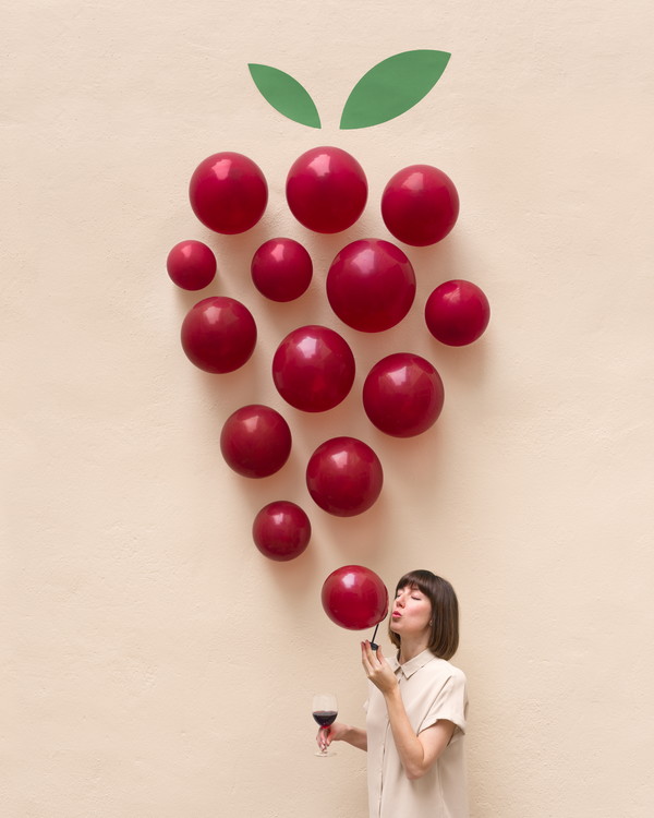 Bubbly_Valencia, Spain_2023 (c) Anna & Daniel Courtesy of SAC, CCOC, 2025