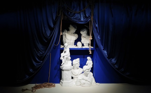  Intro , 공간연출