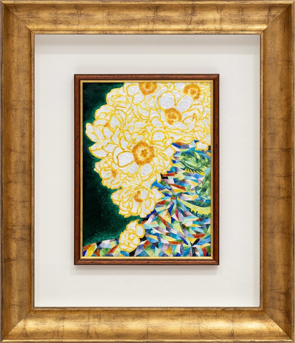 이수경 〈시작-작약〉 2021, 칠보, 은선, 황동, 이탈리아 원목, 55.5 × 47.5cm (액자포함)