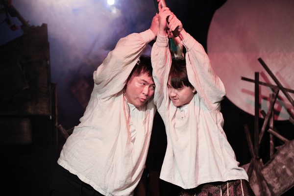 끝까지간다 사진