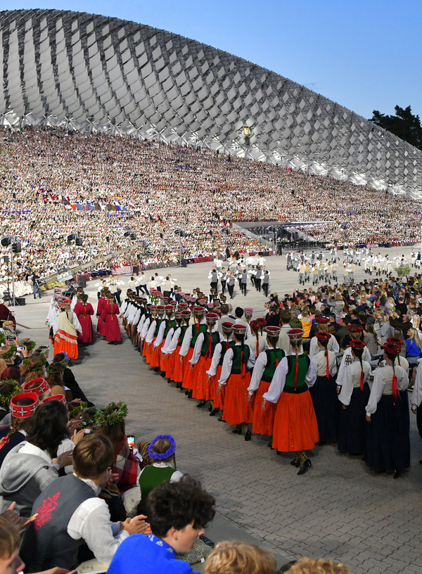 라트비아에서 열린 ‘2023년 노래와 춤의 제전’의 피날레  (사진제공: 라트비아 국가문화센터 자료보관소)
