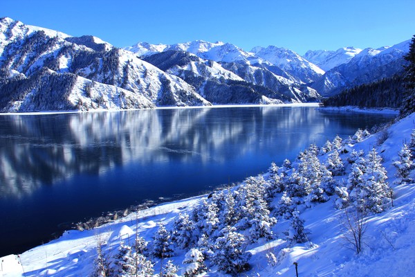 ⓒ신장문화관광청 제공 天山天池 천산 천지