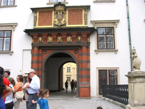 Hofburg_Schweizertor(Swiss Gate)