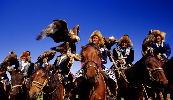 ⓒ신장문화관광청 제공, 哈萨克驯鹰人 하사크 매잡이