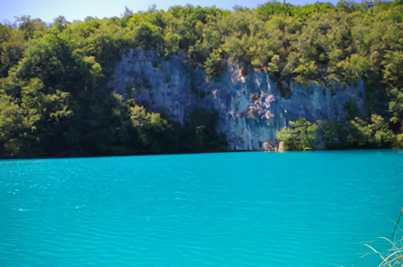 비현실적인 물빛의 플리트비체 호수 (사진_크로아티아관광청/CNTB)