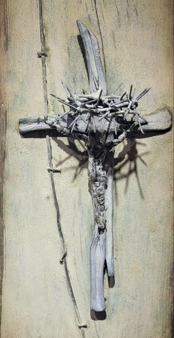 어느날 - 김동준 , wood, iron, 2022