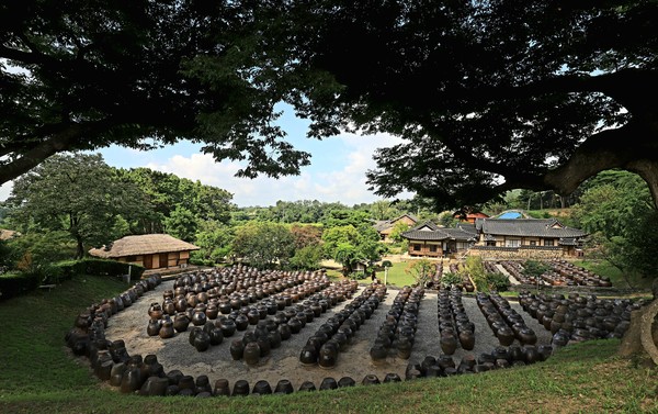 정길주, 명제고택 16mm F10.0 1/100s ISO100