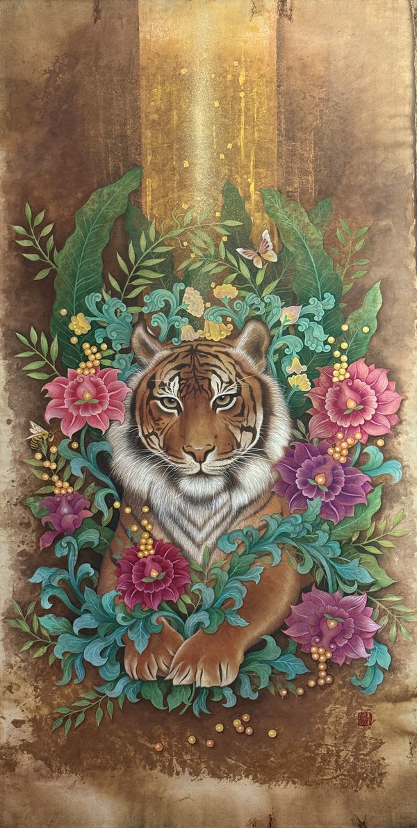 이라금, Contentment, 2022, 한지에 혼합재료와 금박, 142×74cm