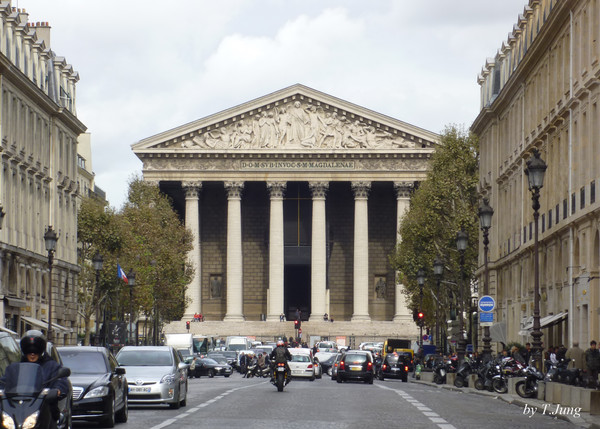 쇼팽의 장례식이 거행된 파리의 마들렌 성당