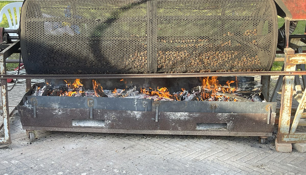 Chestnuts traditional roosting machine, 30Kgs in 40 minutes.