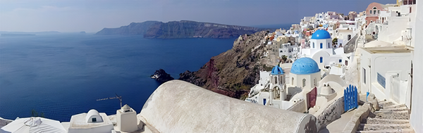 A view of the island of Santorini. Credits: Public Domain. www.wikipedia.org