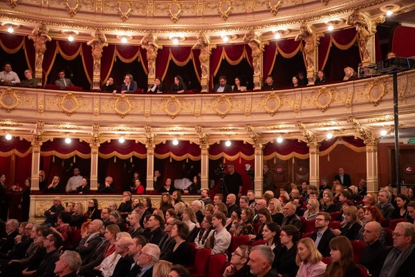 율리우시 스워바츠키 극장에서에서 열린 연극 '채식주의자'의 초연 사진, 사진제공: Joanna Siwiec & Bartek Barczyk